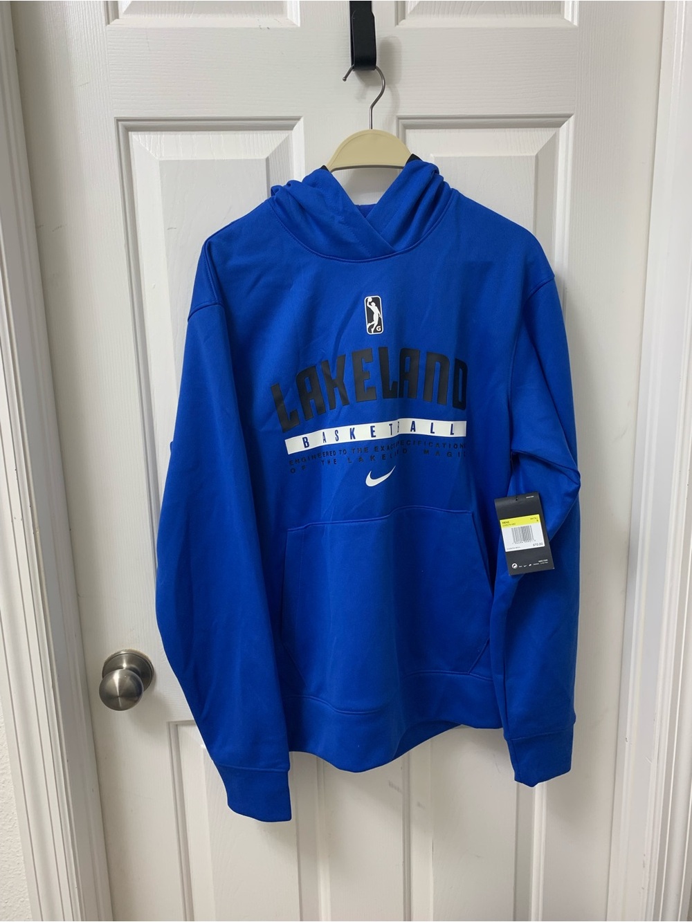 Nike Men’s Lakeland Basketball Crewneck Hoodie in Royal Blue